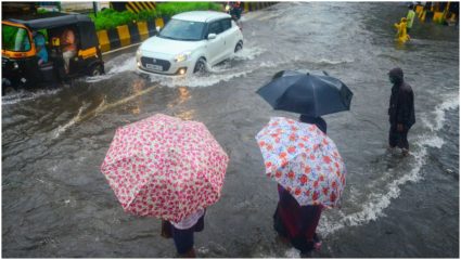 बारिश को तरस रही सिटी, ललचा रहे बादल, बरस नहीं रहे