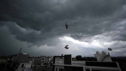 Nagpur News: सूरज की तपिश पर बादलों ने लगाया ‘ब्रेक’, विदर्भ के तापमान में गिरावट, लोगों को मिली राहत