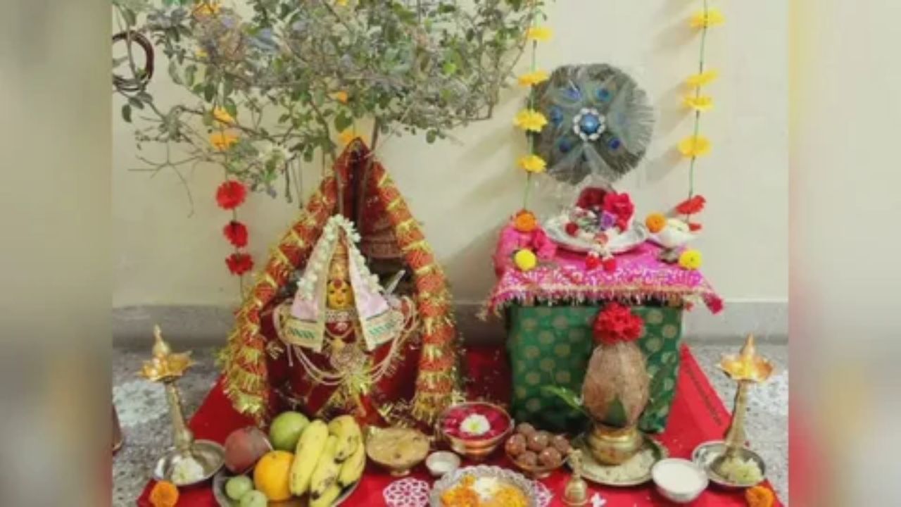 अगर घर में कर रहे हों &lsquo;तुलसी विवाह&rsquo; की पूजा, तो जानिए इसके नियम और उपाय